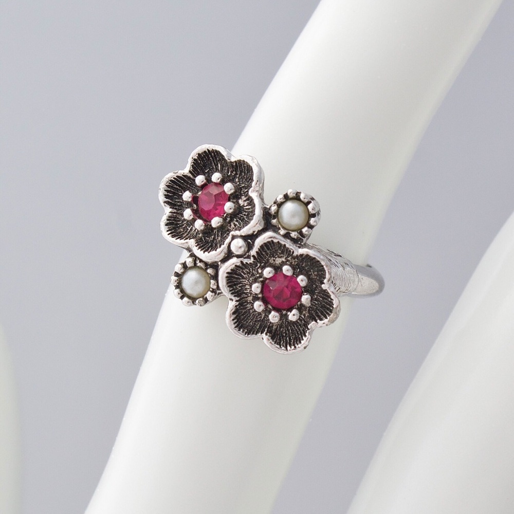 Vintage Avon Flower Ring Size 5.5 Faux Ruby and Faux Pearl Silver Tone